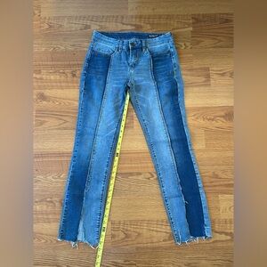 BlankNYC Skinny Classique Size 28 Light Dark Shade Denim Jeans. Inseam 26”